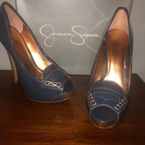 NEW IN BOX JESSICA SIMPSON PUMPS